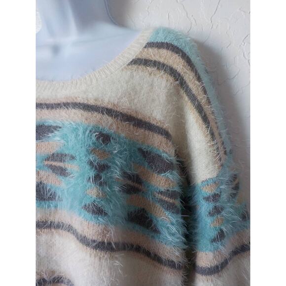Xhilaration Fluffy Ivory Teal Striped Pullover Sweater Women Large Western Boho - Picture 2 of 7